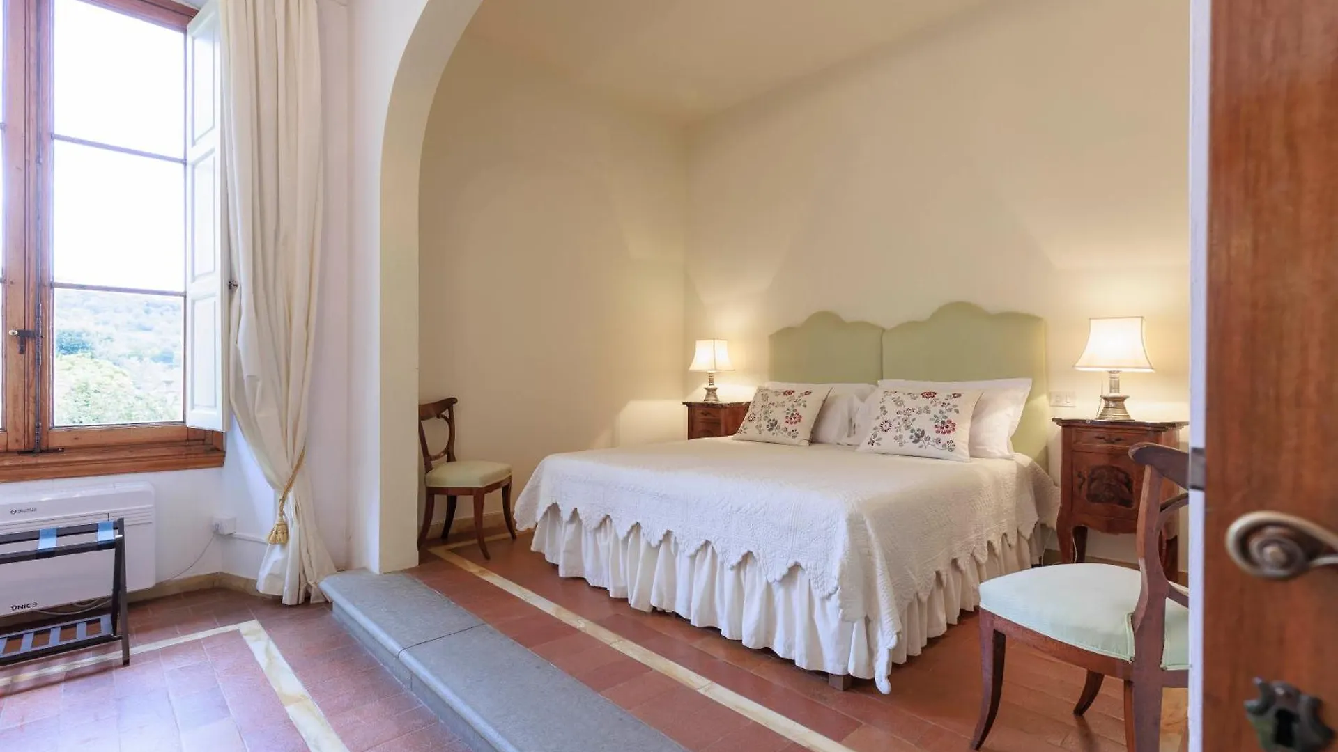 Villa Gamberaia Settignano 0*,